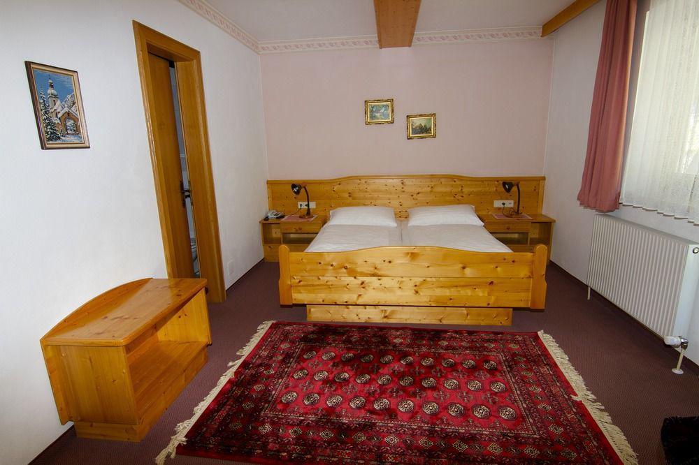 Hotel Rupertihaus Heiligenblut Luaran gambar