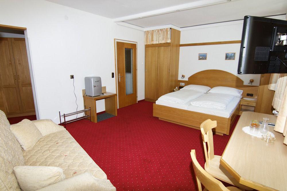 Hotel Rupertihaus Heiligenblut Luaran gambar